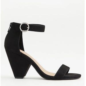 NWT TORRID WIDE Cone Heel Rhinestone Ankle Strap